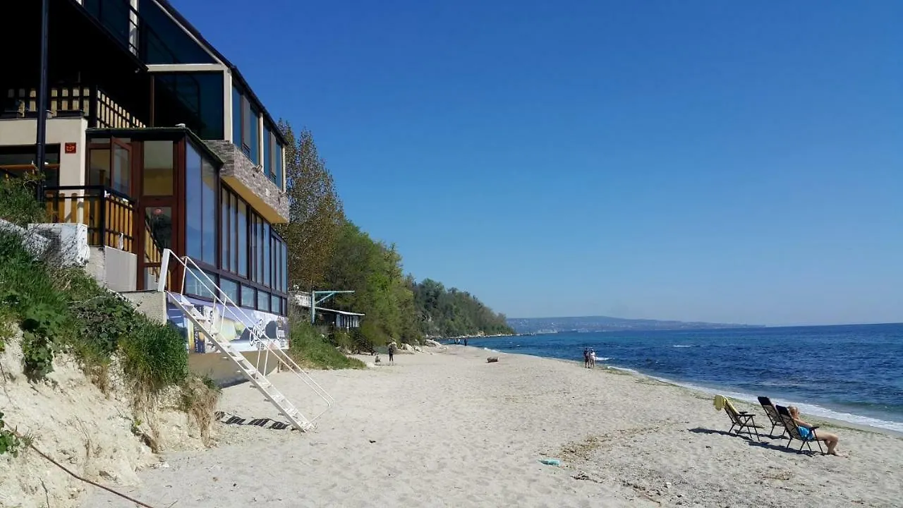Happy Beach Varna 0*,